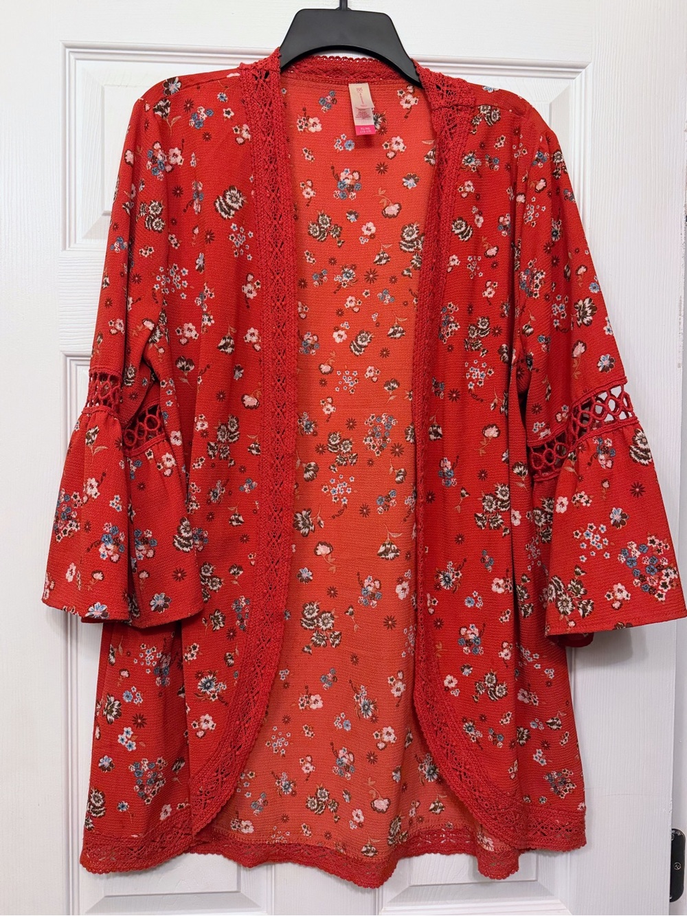 No Boundaries Floral Crochet-Trim Kimono